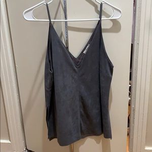 v-neck plunge top